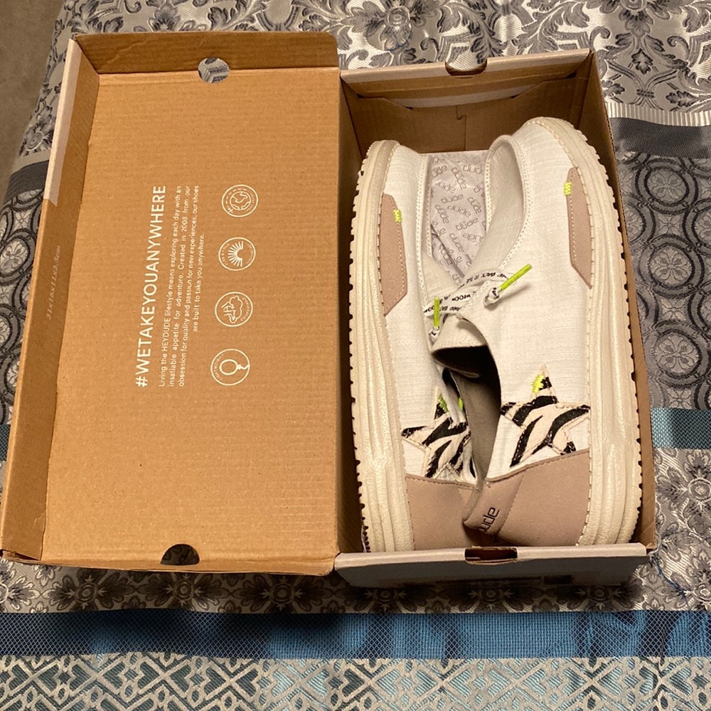 Hey dude shoes